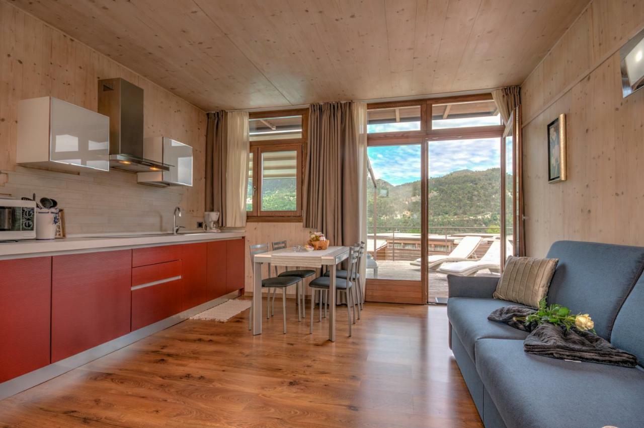 Georesort Tremosine Bagian luar foto