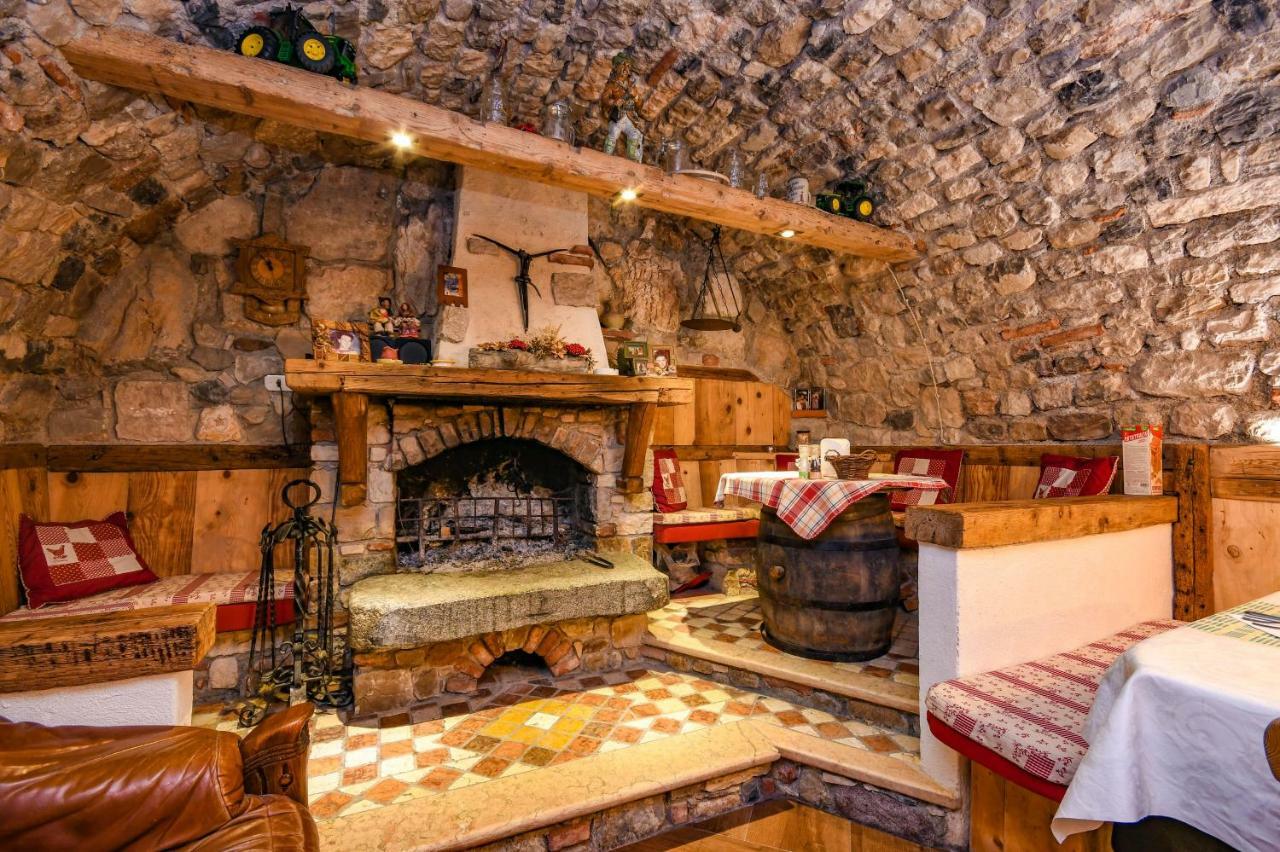 Georesort Tremosine Bagian luar foto